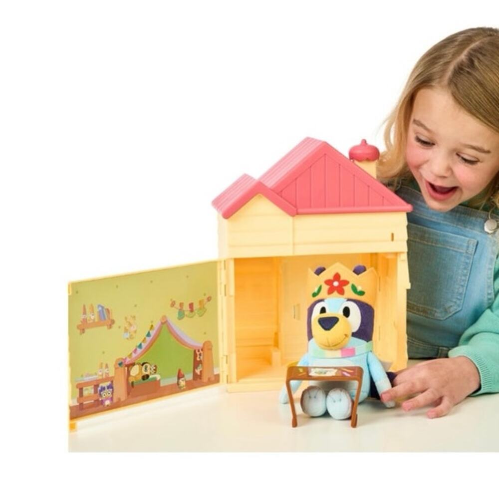 Bluey Play Date Plush Surprise House Set with Plush & Stickers Playset‎ NEW - Picture 12 of 15